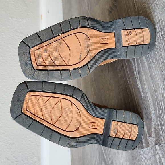 CODY JAMES BOYS SKULL WORK BOOTS - BROAD SQUARE TOE Size 1 D - Picture 5 of 8